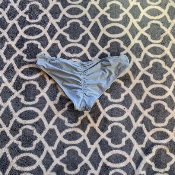 Victoria's Secret bikini bottom - Picture 2 of 2